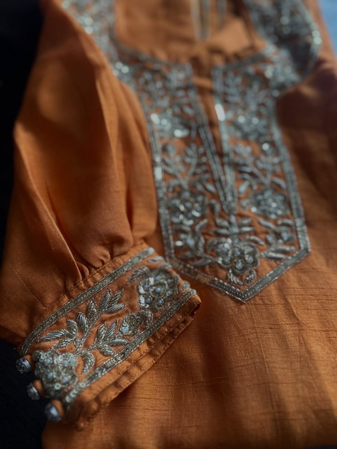 Post 4 by Silk & Style on Instagram (image)
