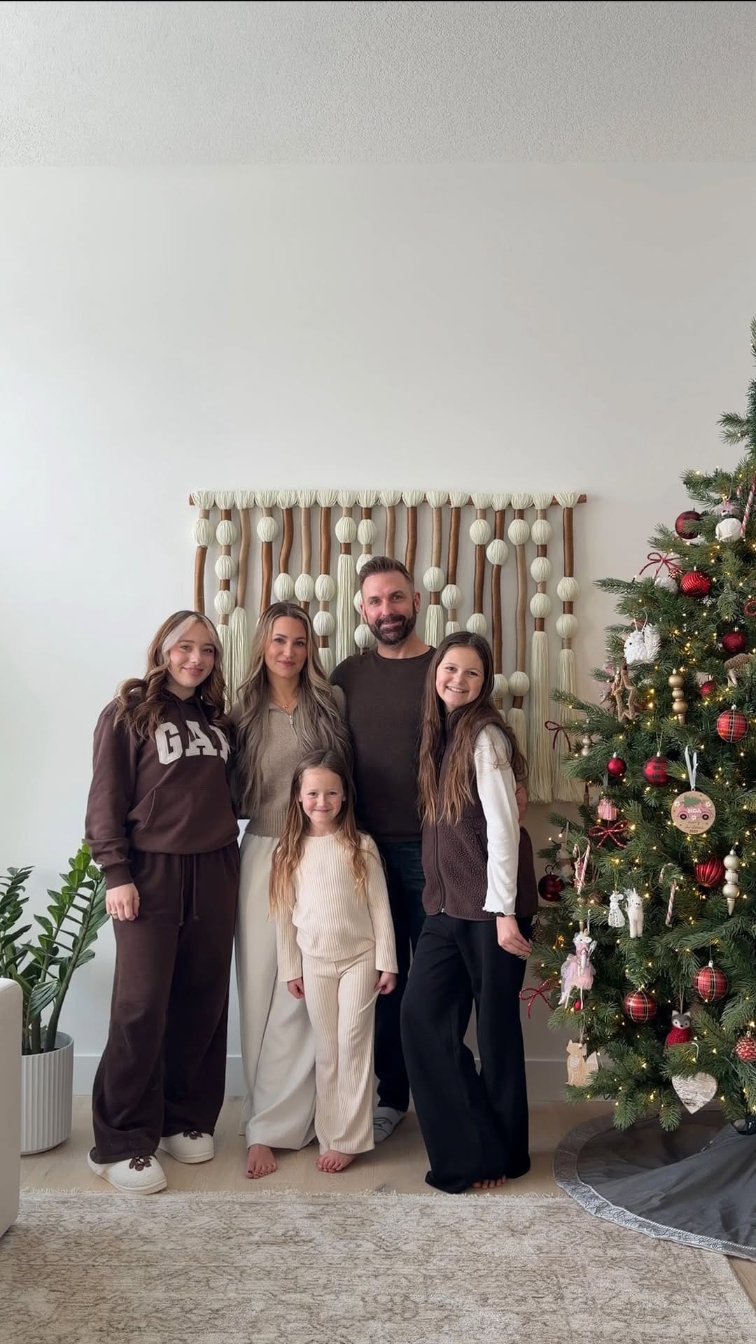 Post 9 by Sarah Nantel • Canadian Content Creator on Instagram (video)