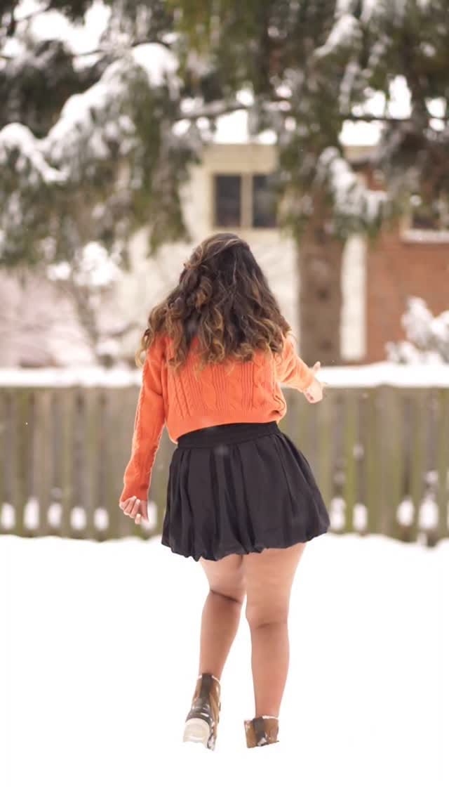 Post 1 by Sara Paramasivam on Instagram (video)
