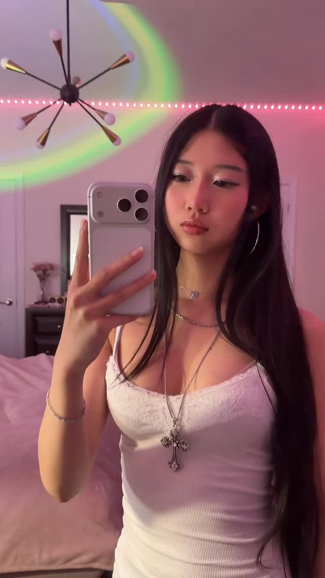 Post 2 by ninaa on Instagram (video)