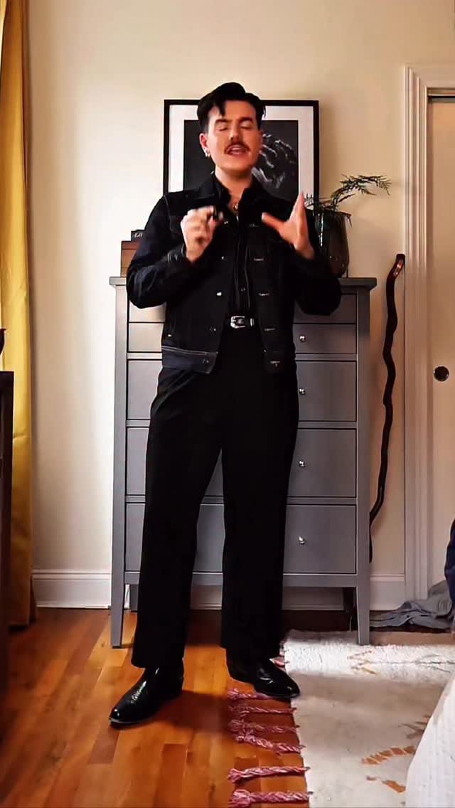 Post 6 by NYC Men’s Personal Stylist on Instagram (video)