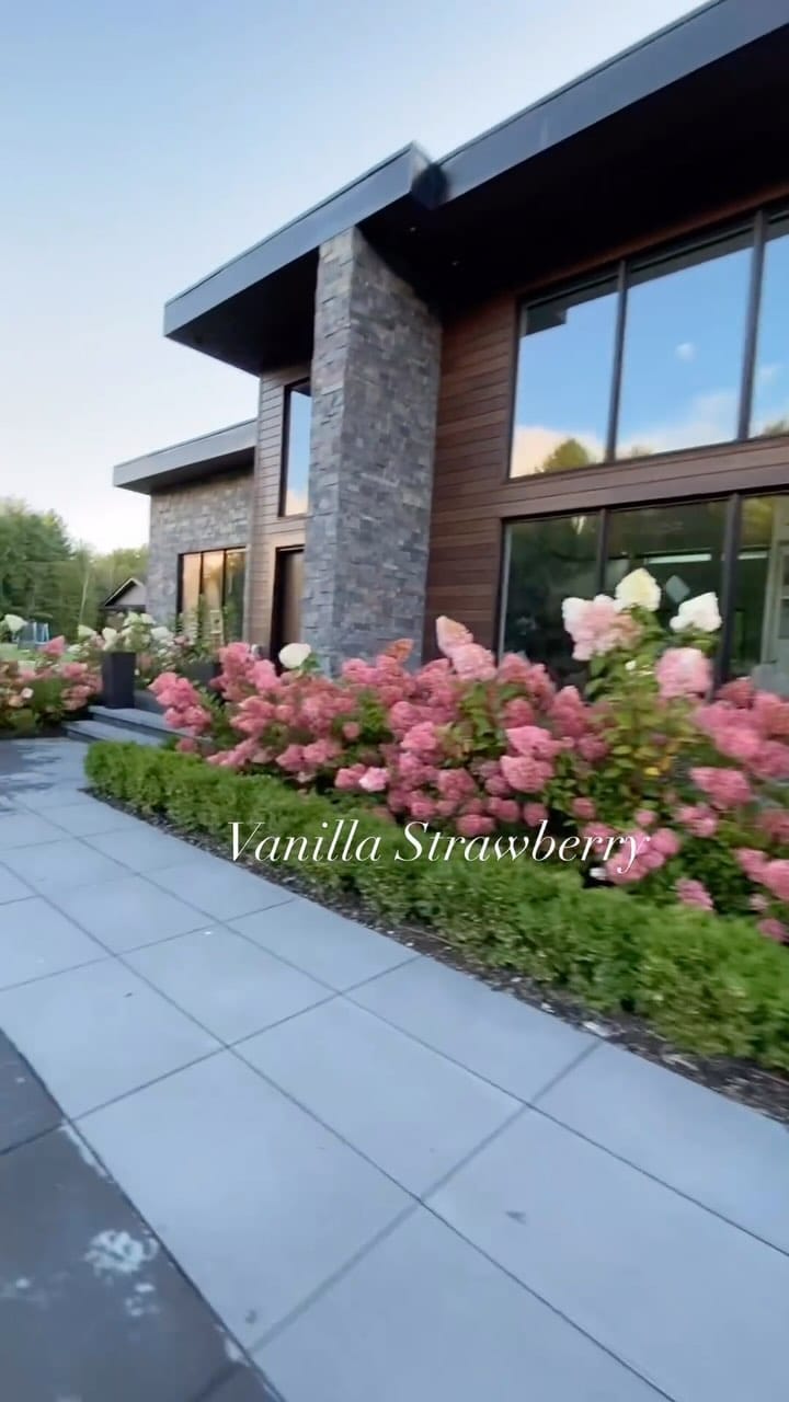 Post 9 by Melanie Rekola | Landscape Designer & Garden Designer on Instagram (video)