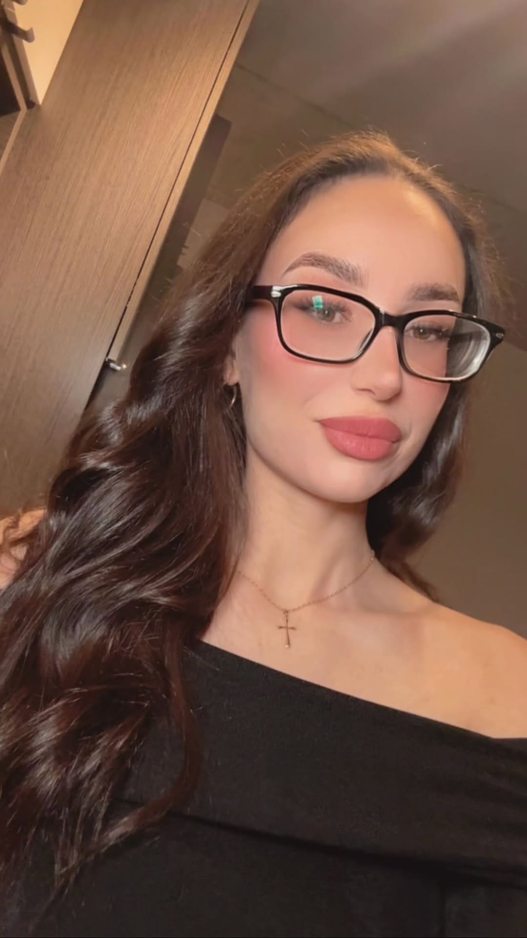 Post 3 by 𝐓 𝐀 𝐋 𝐋 𝐘  𝐀 𝐋 𝐈 𝐘 𝐀 𝐇 on Instagram (video)