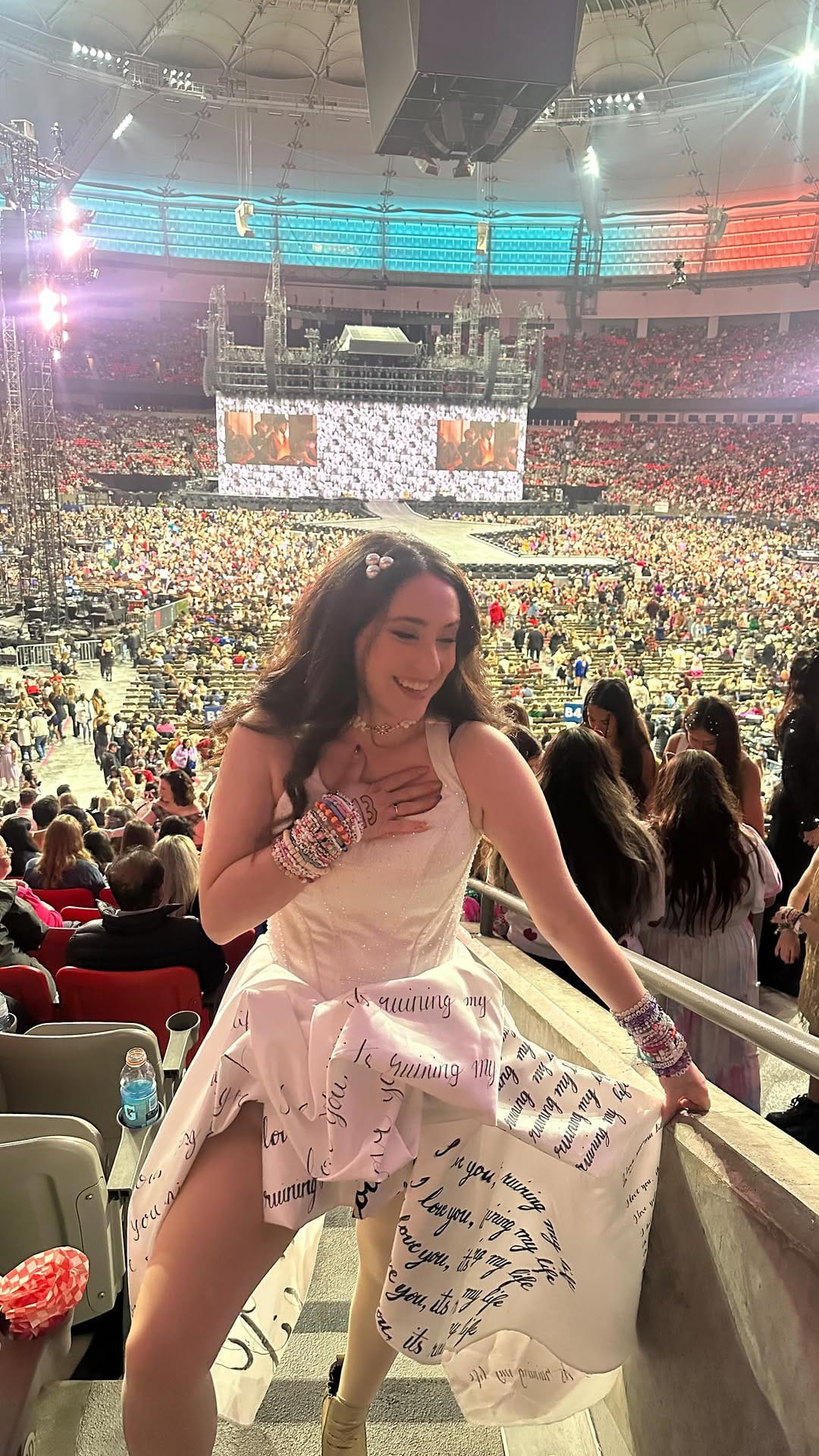 Post 9 by Nikki Taryn on Instagram (video)