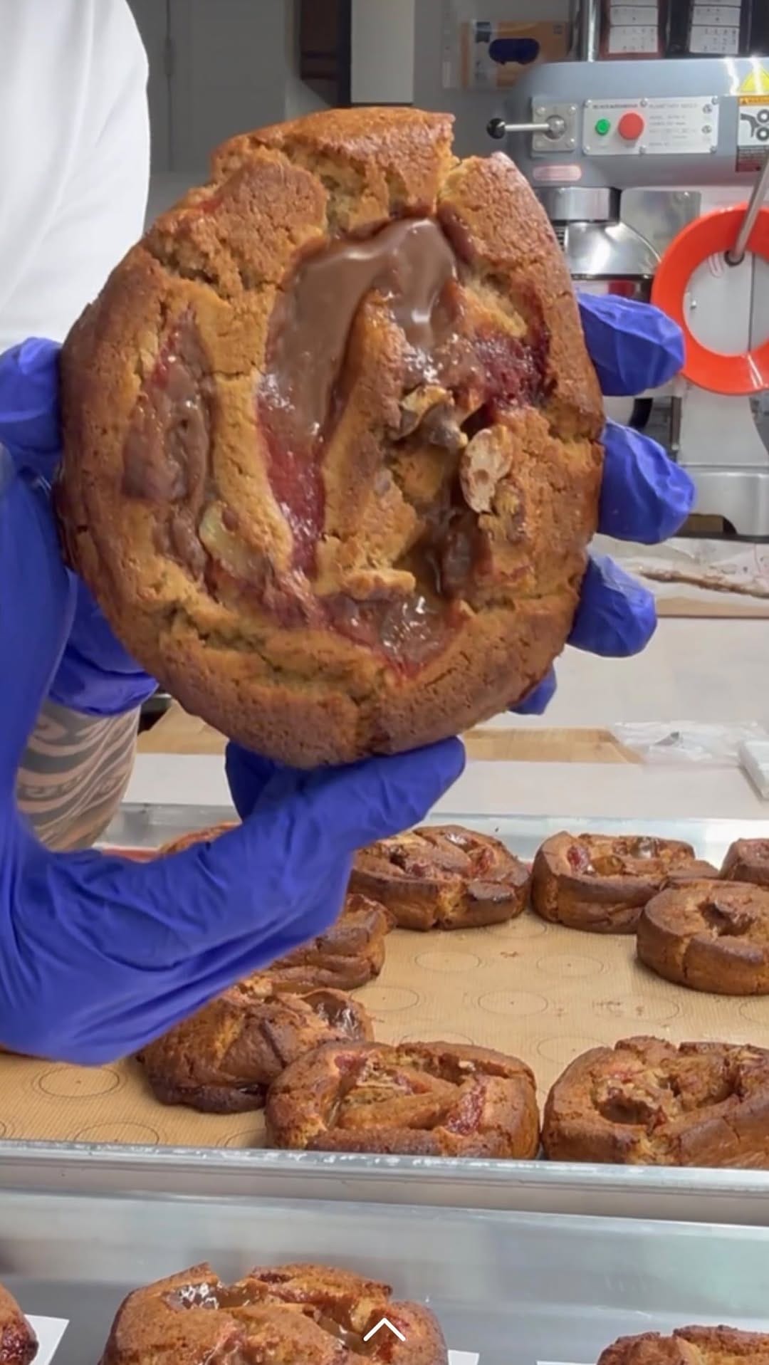 Post 6 by Krokem Cookies on Instagram (video)