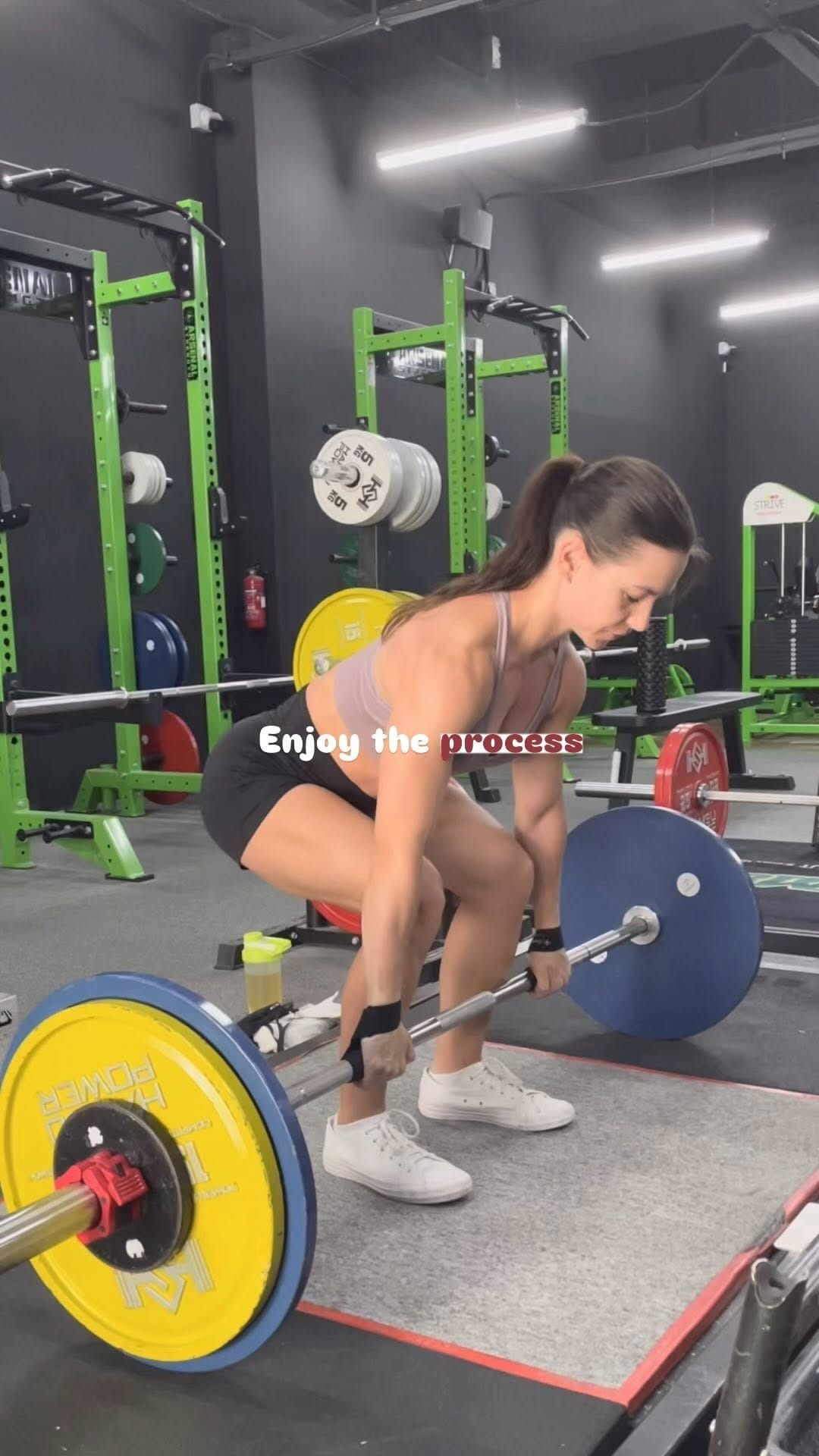 Post 10 by Eisvina Pos on Instagram (video)