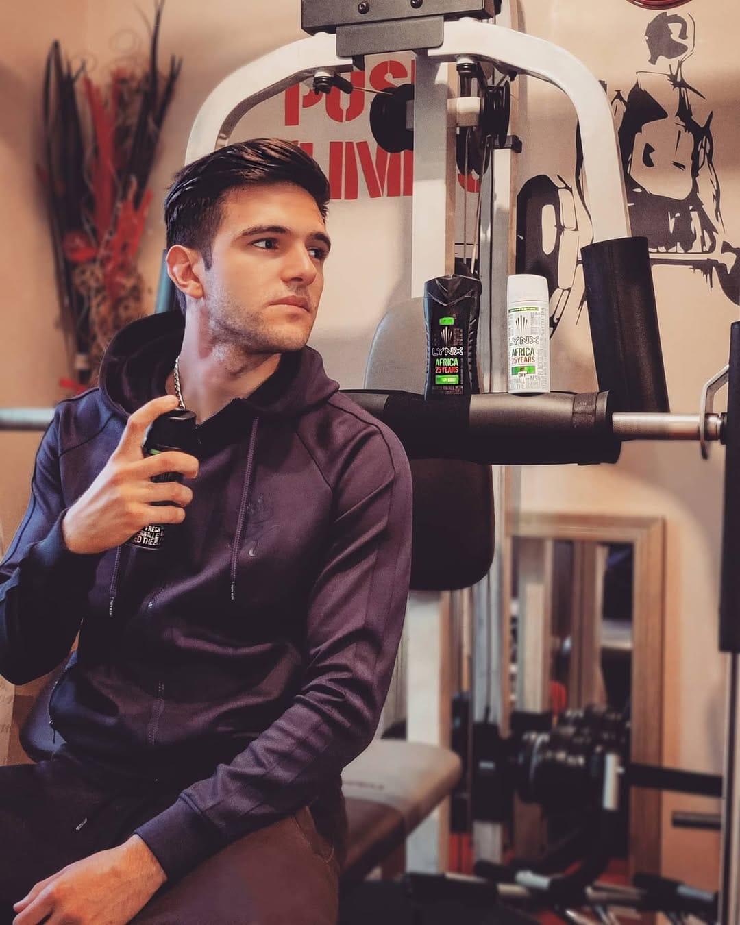 Post 5 by Antoni on Instagram (image)