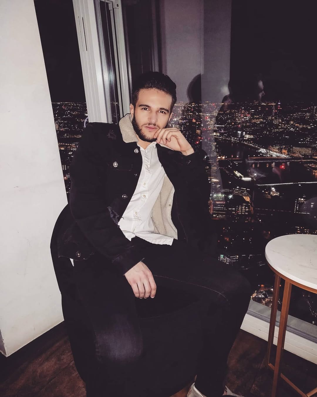 Post 9 by Antoni on Instagram (image)