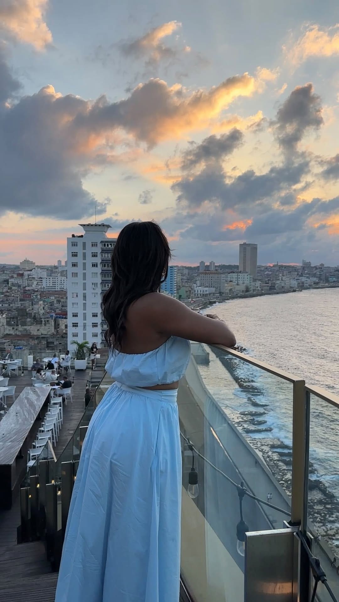 Post 3 by Sade Mowatt | Effortless Outfit Inspo on Instagram (video)