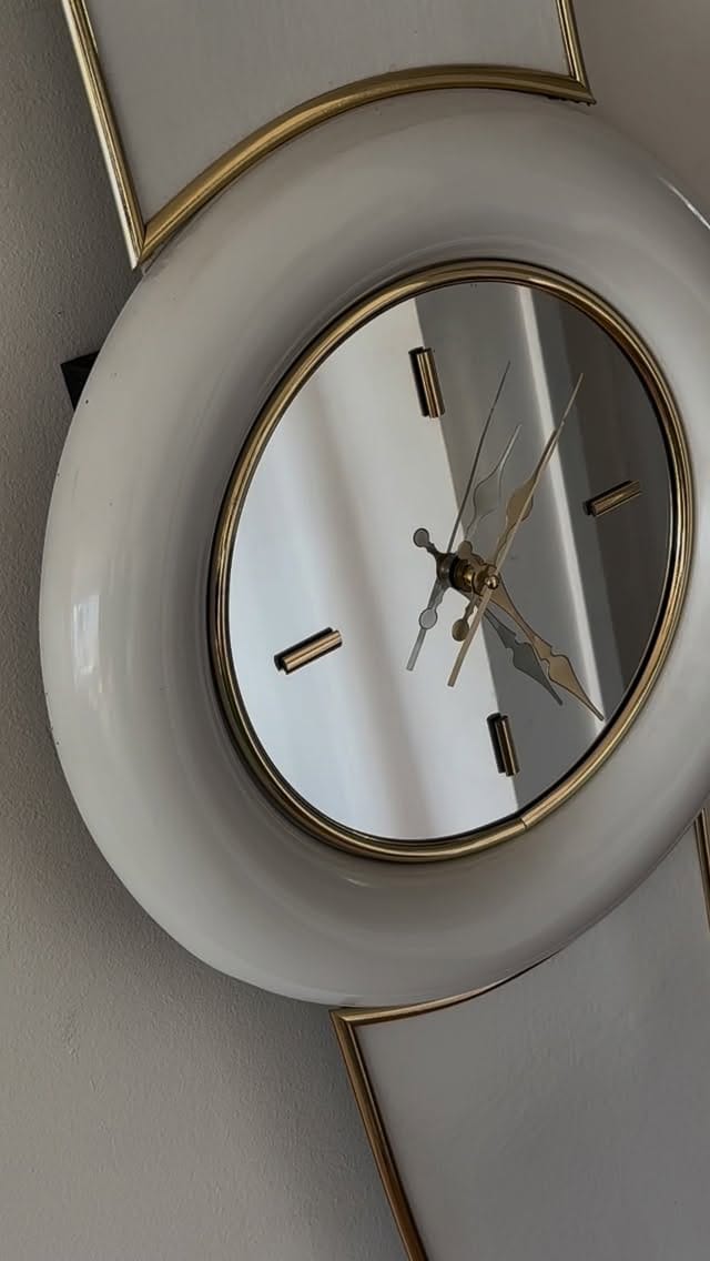 Post 6 by I R I E   S P A C E on Instagram (video)