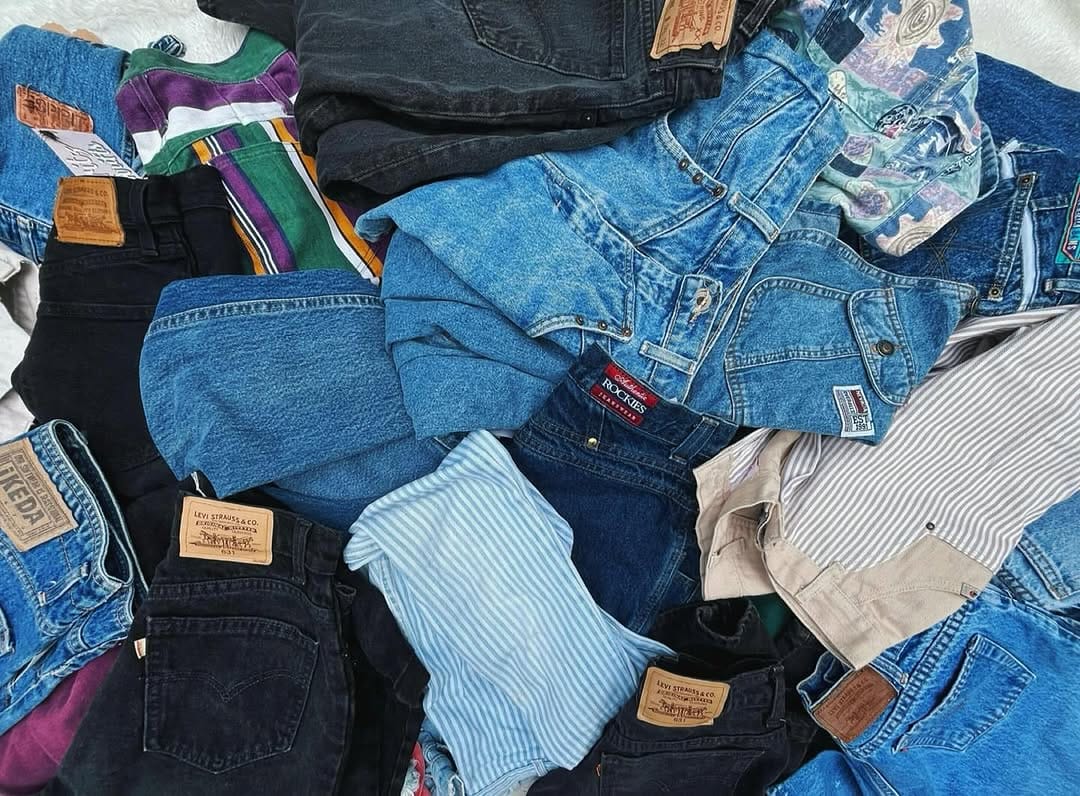 Post 10 by Britzthrifts on Instagram (image)