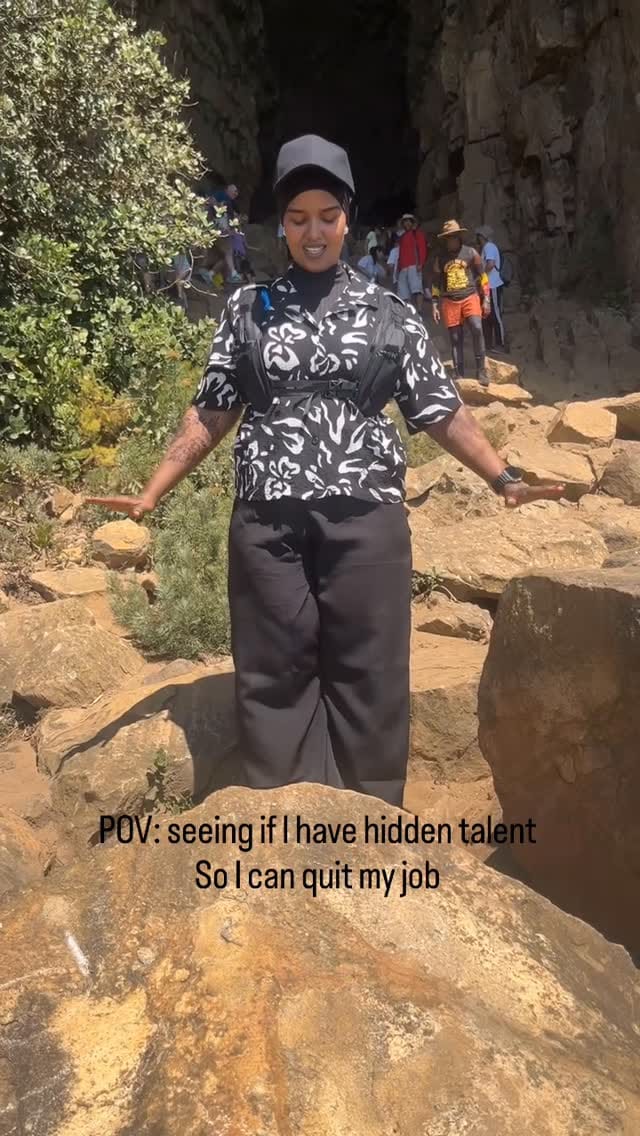 Post 10 by Yani Jama on Instagram (video)