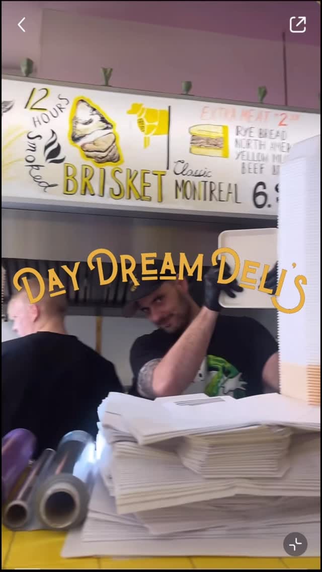 Post 1 by Day Dream Deli🧀🥪🍔🍟🇨🇦 🔰 on Instagram (video)