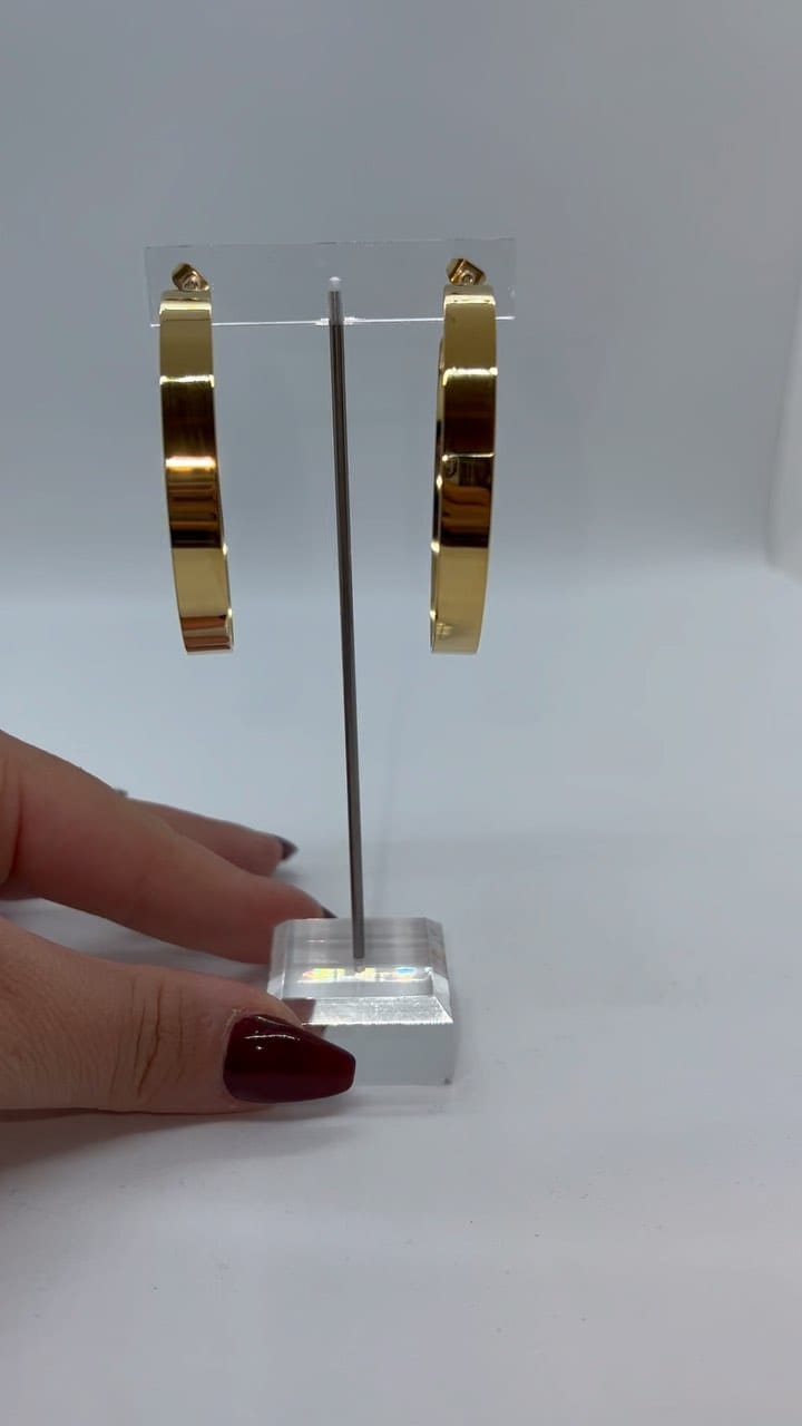 Post 5 by GEMS AND THINGZ✨ on Instagram (video)