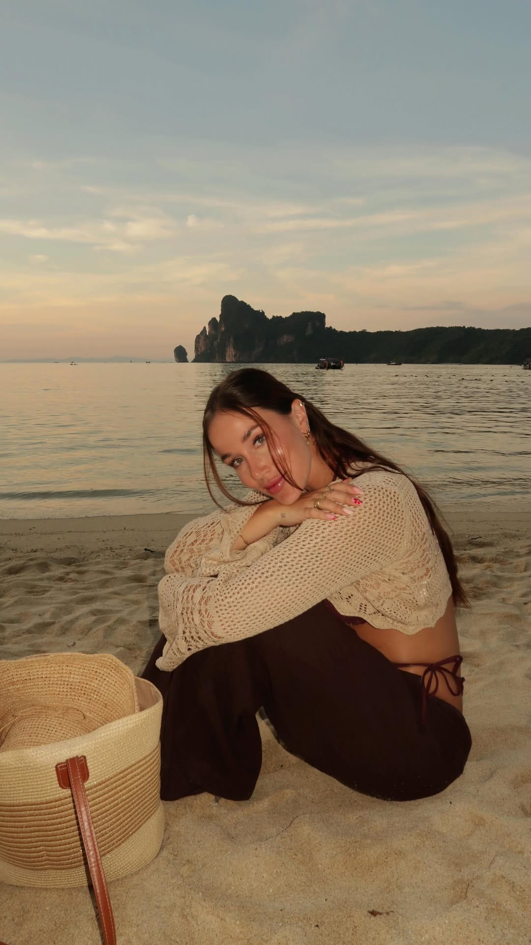 Post 4 by Alexe Laplante on Instagram (video)