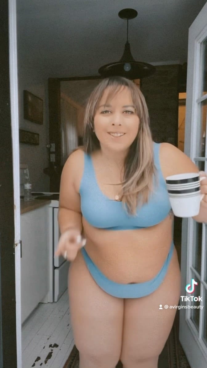 Post 5 by t i f f a n i ♔ on Instagram (video)