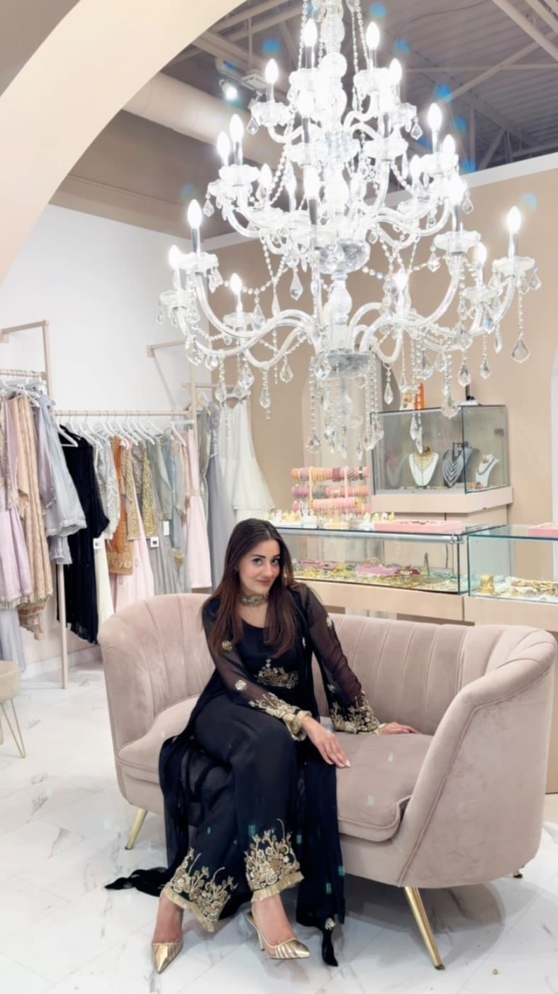 Post 8 by Momina Basit on Instagram (video)