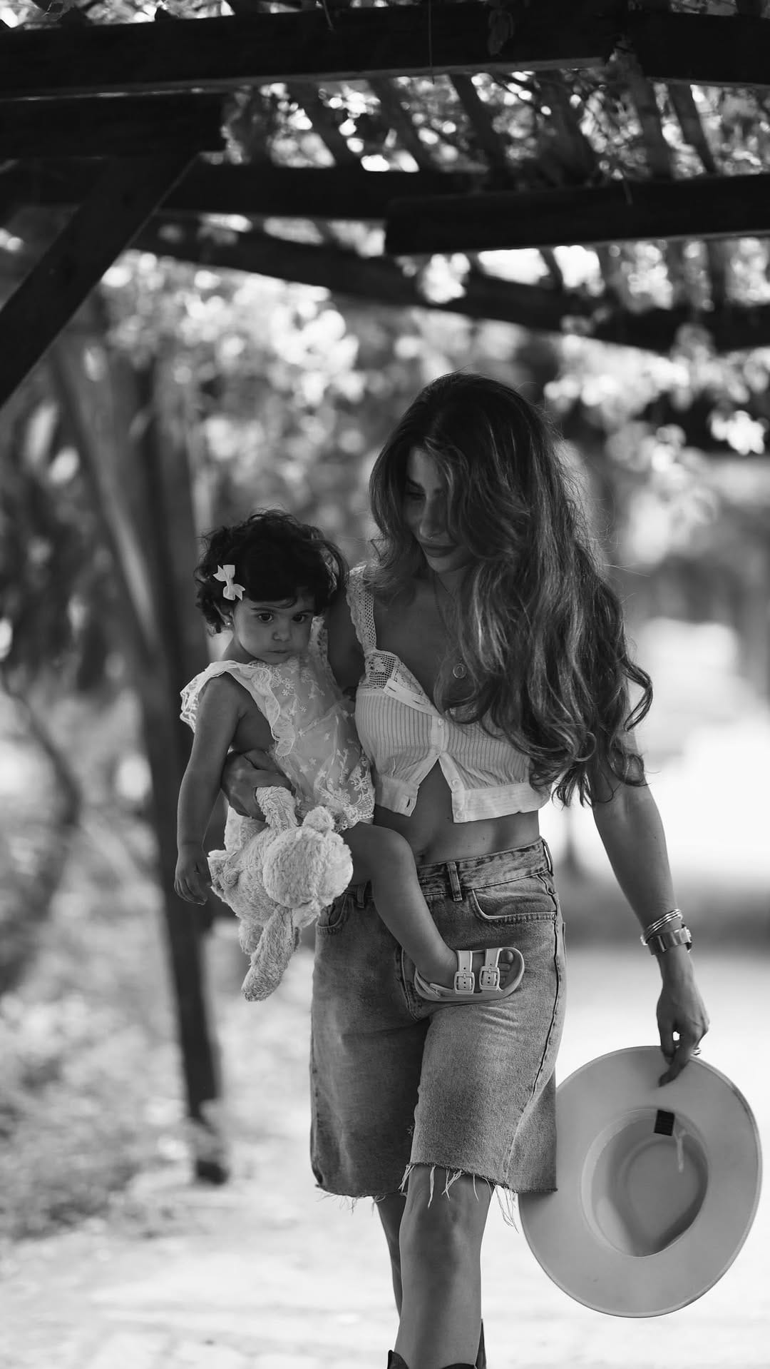 Post 5 by Farah Hosny on Instagram (video)