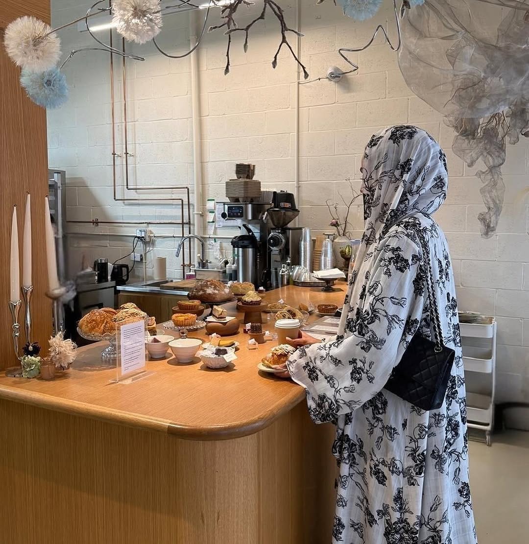 Post 4 by Saira on Instagram (image)