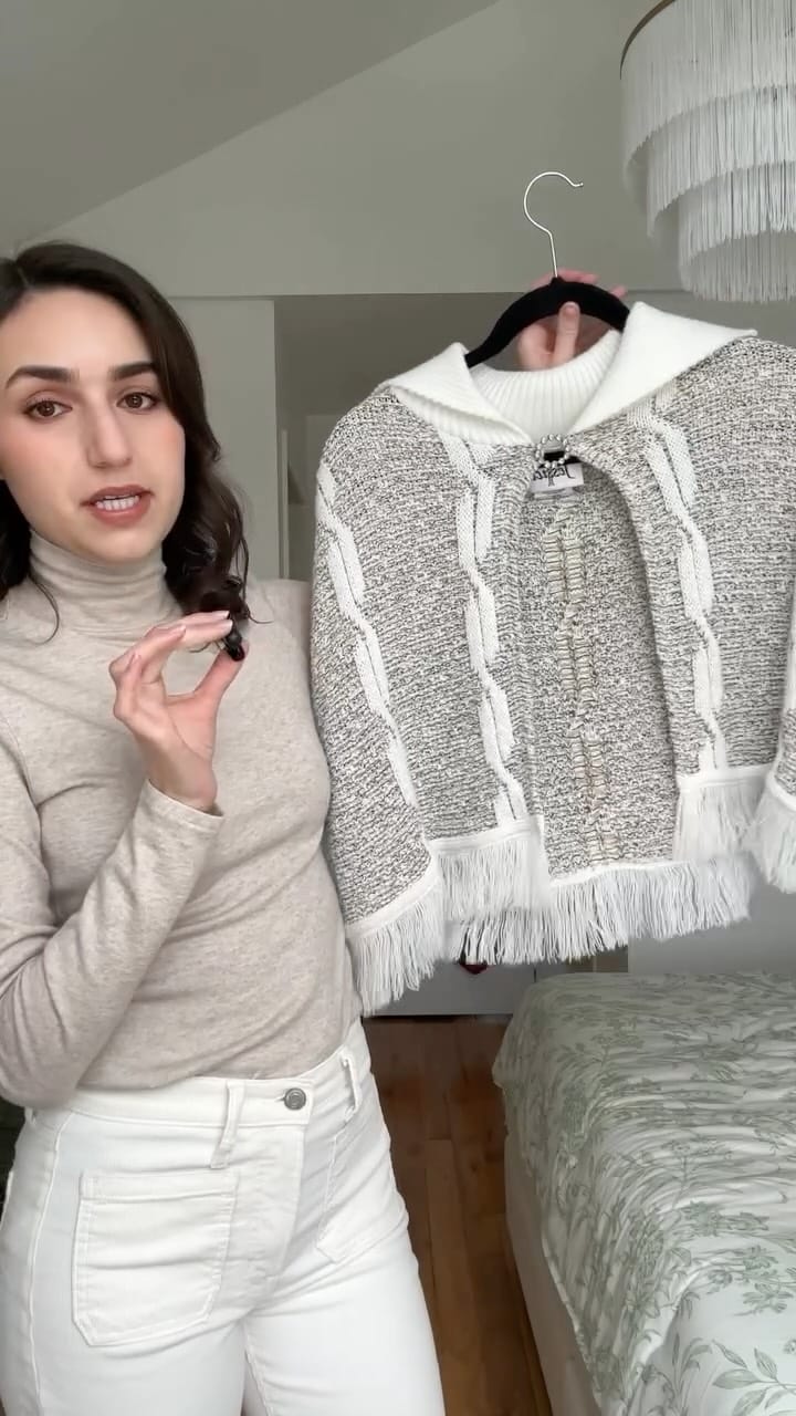 Post 8 by Angelica on Instagram (video)