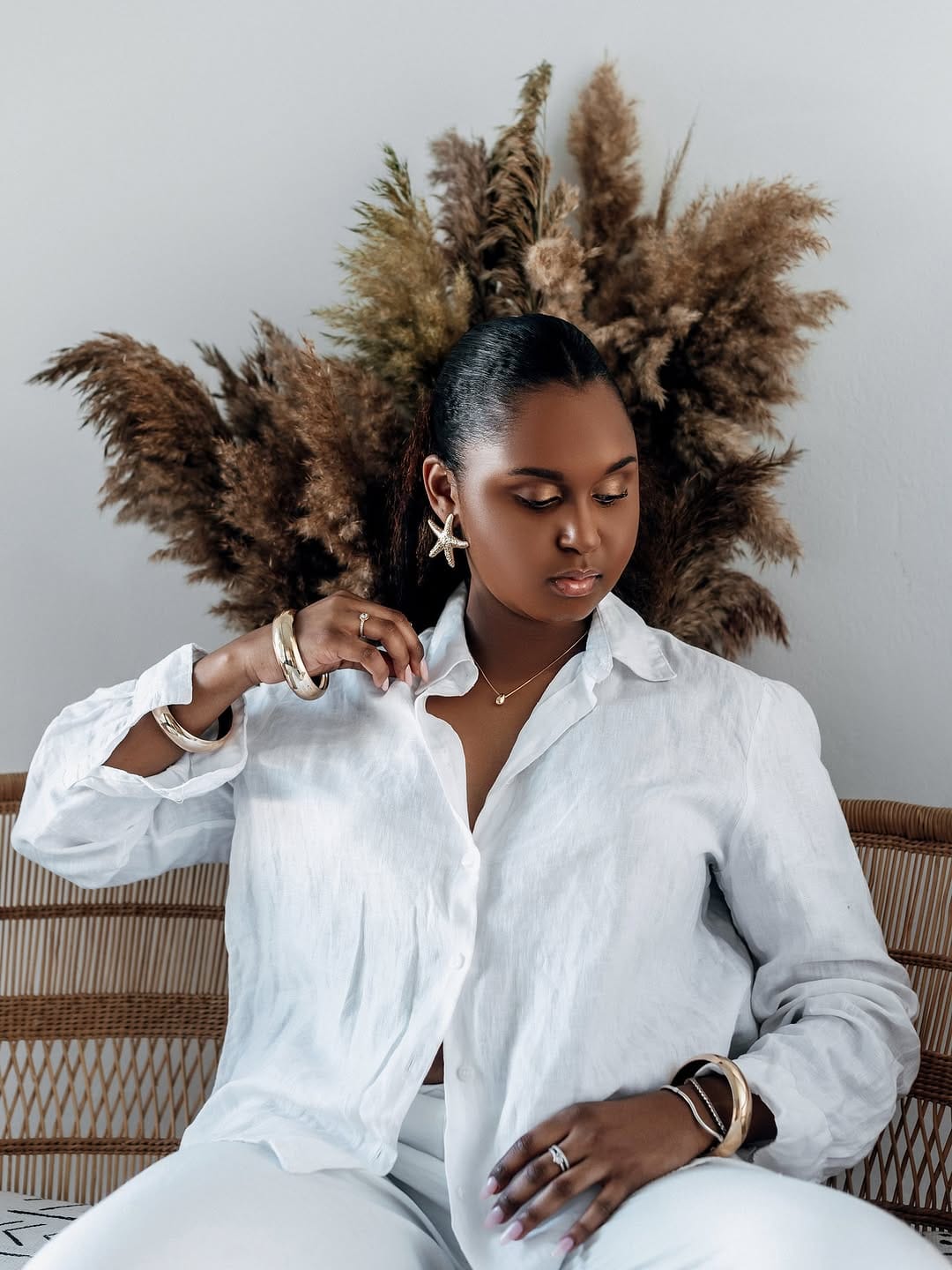 Post 4 by Naomi Selemane on Instagram (carousel)