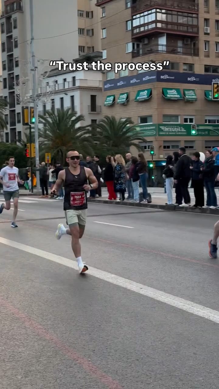 Post 4 by Wally on Instagram (video)