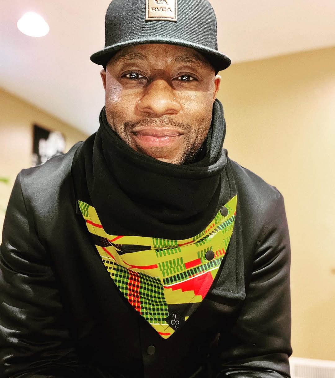 Post 10 by Kirk Roosevelt McFarlane/ Men’s style 50+ on Instagram (image)