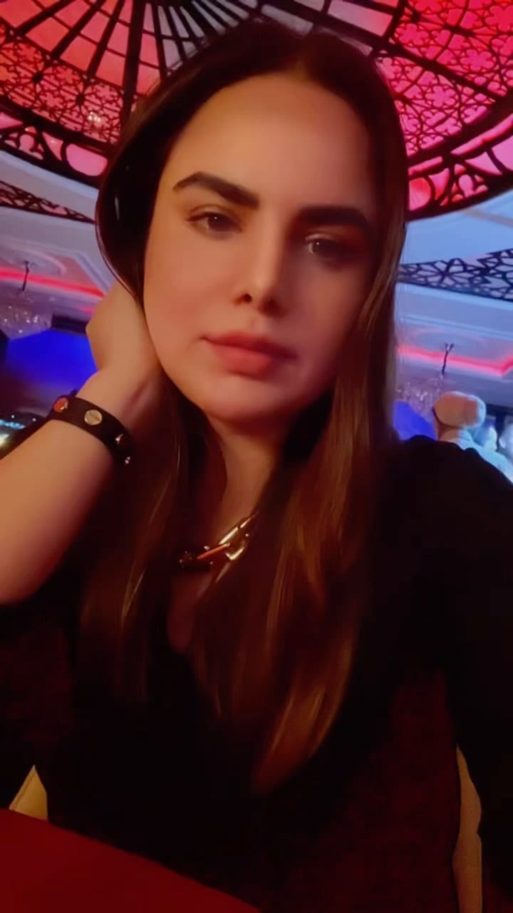 Post 10 by Sarah Sarfaraz on Instagram (video)