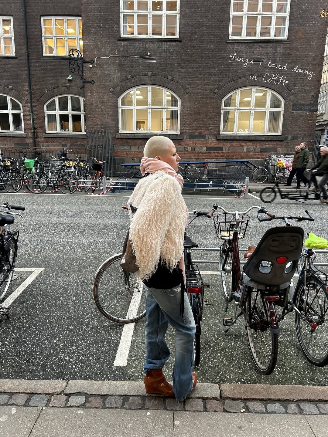Post 6 by Valerie Drozd | keep fashion weird on Instagram (carousel)