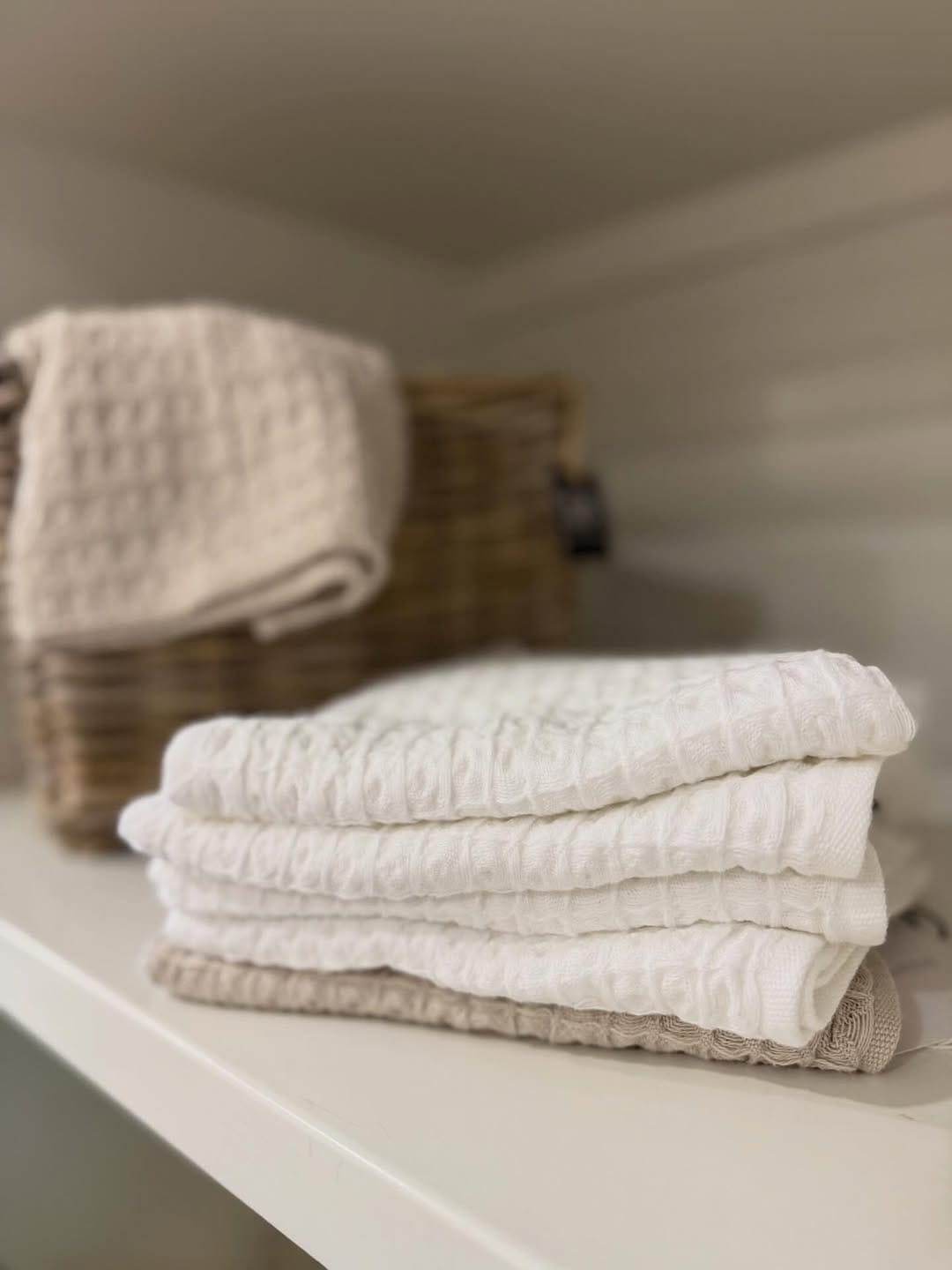 Post 4 by Stone House Decor on Instagram (image)