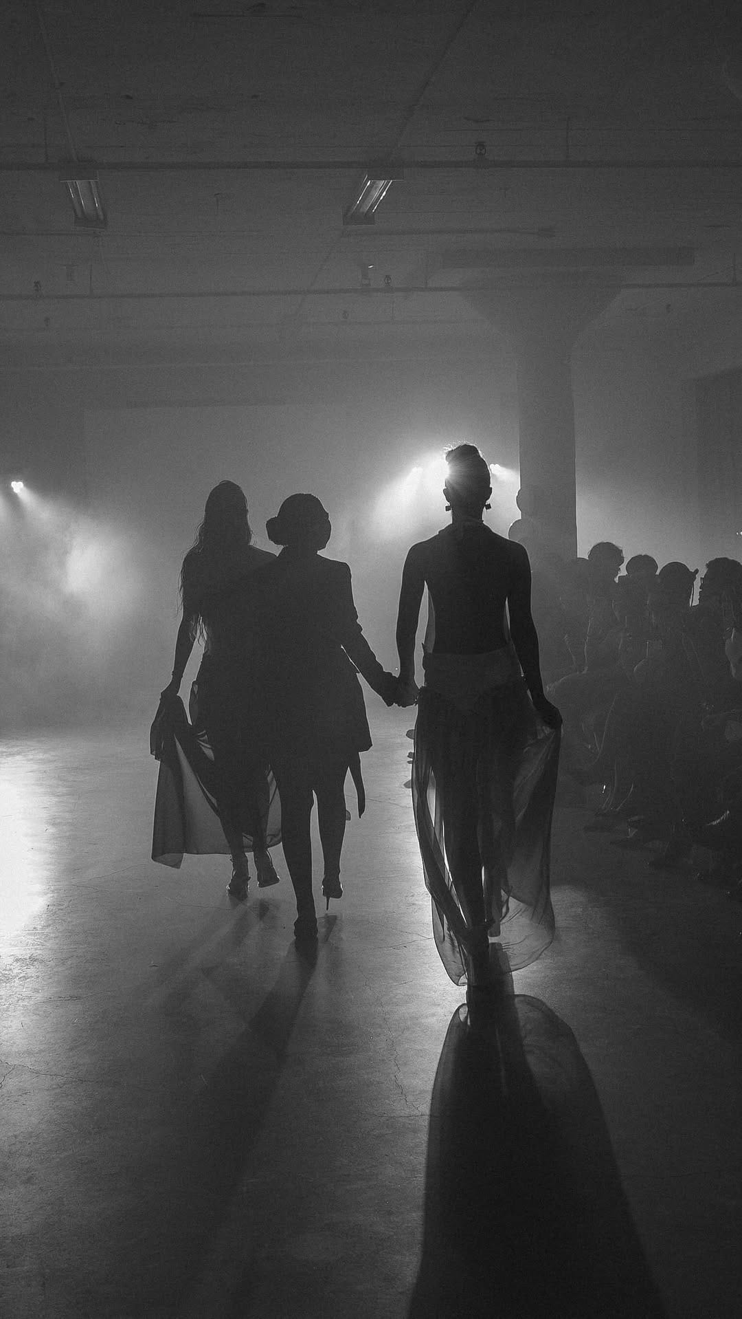 Post 10 by Isidora | design & fashion on Instagram (video)