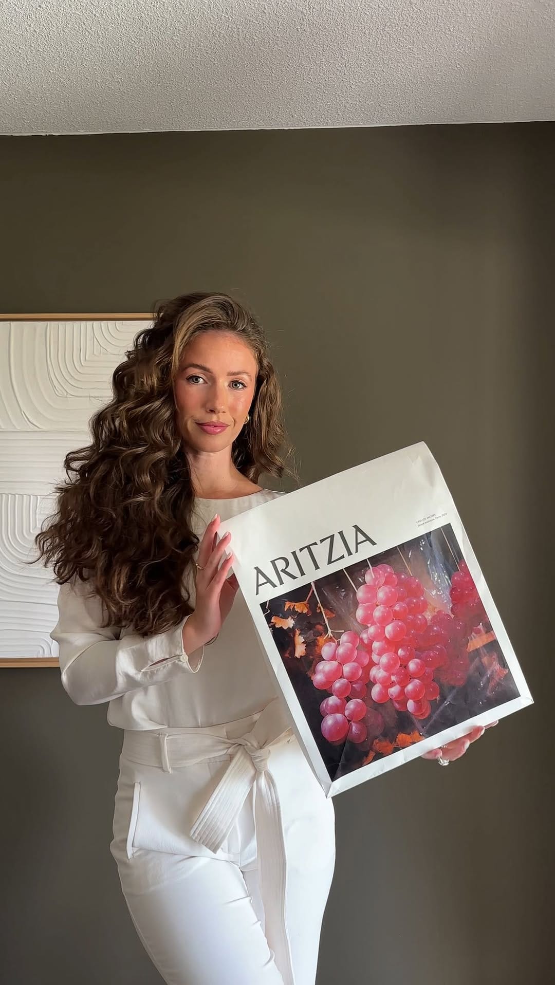 Post 8 by Lauren Sousa on Instagram (video)