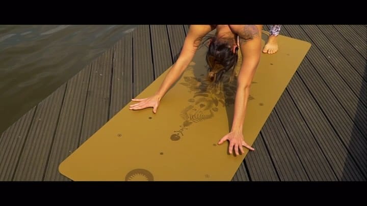 Post 2 by WUUFLY YOGA® on Instagram (video)