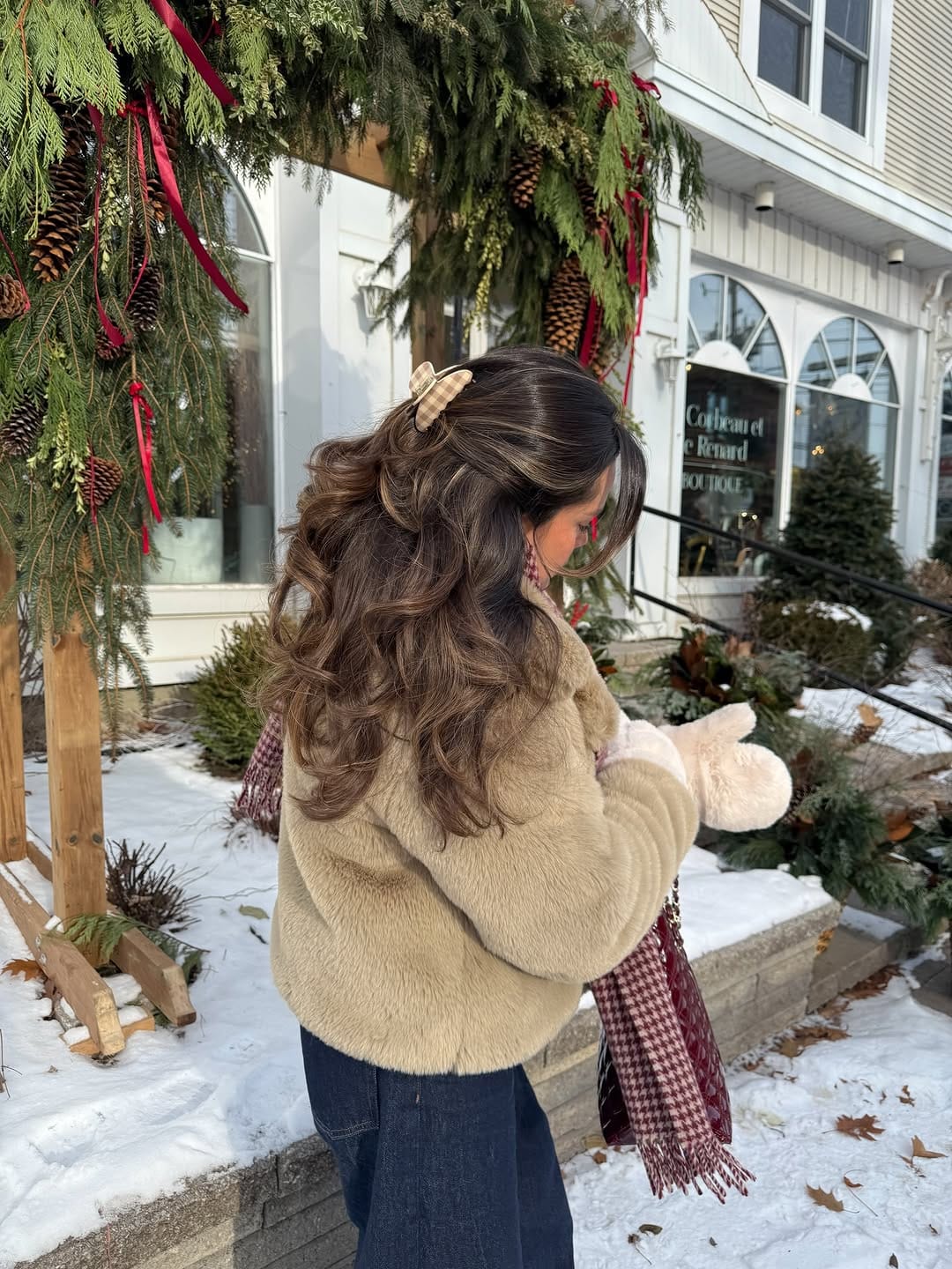 Post 9 by Vanessa on Instagram (carousel)
