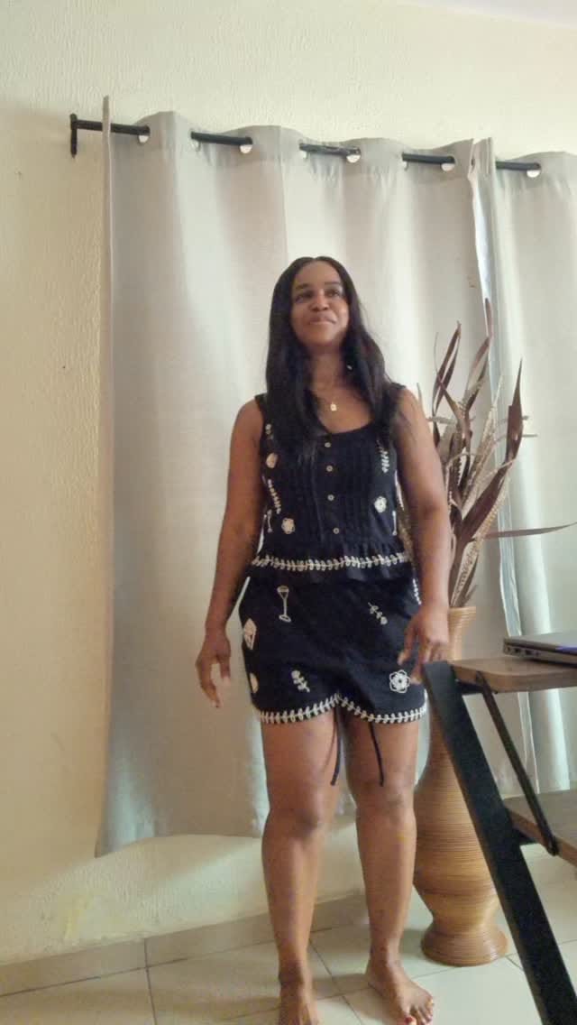 Post 5 by Uzoámaka on Instagram (video)