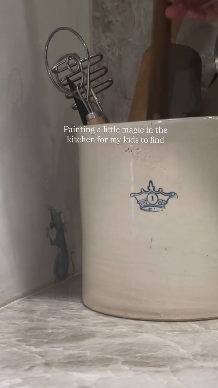 Post 1 by Wayfair Canada on Instagram (video)