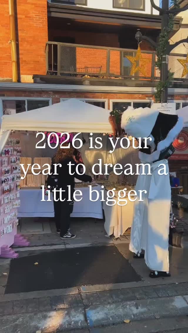 Post 5 by Zurii on Instagram (video)
