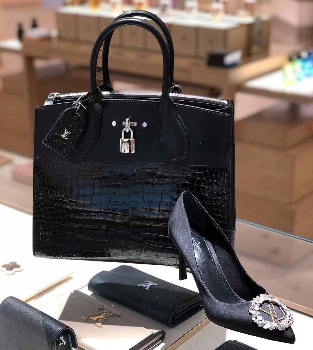Post 2 by Talisa @ LV Montreal on Instagram (image)