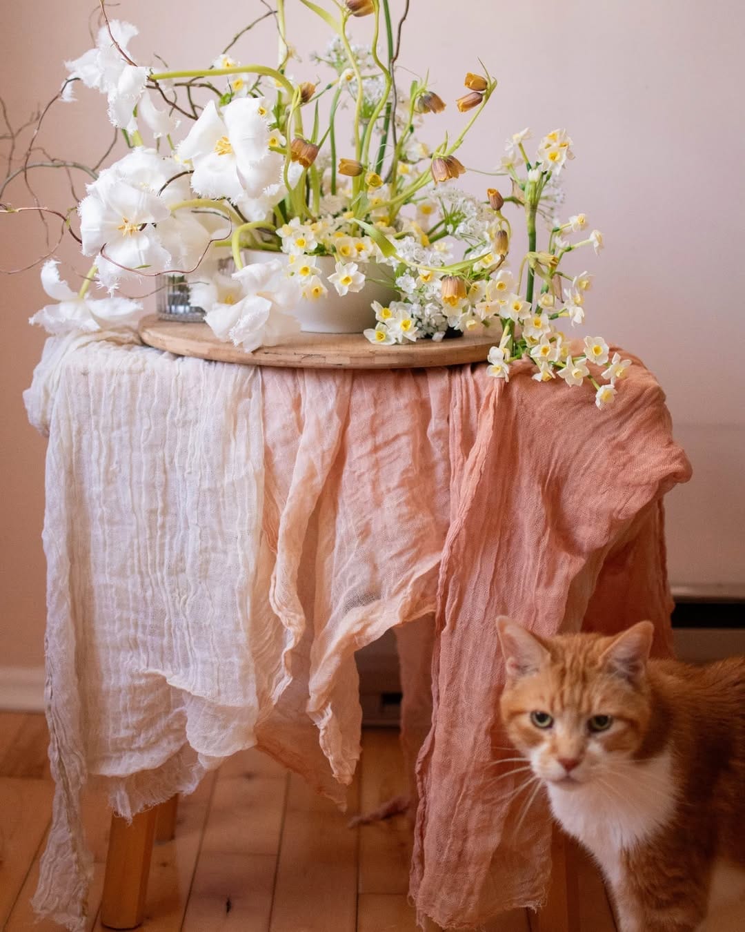 Post 7 by Montreal Fine Art Wedding Florist on Instagram (carousel)