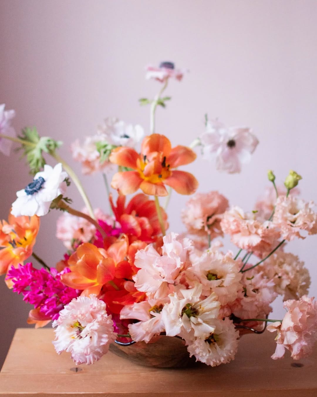 Post 6 by Montreal Fine Art Wedding Florist on Instagram (carousel)