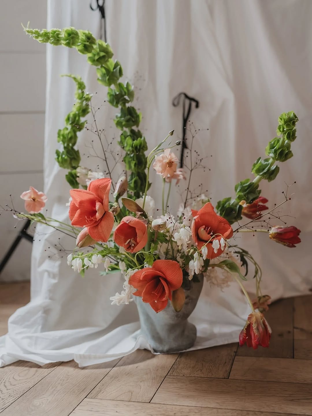 Post 1 by Montreal Fine Art Wedding Florist on Instagram (carousel)