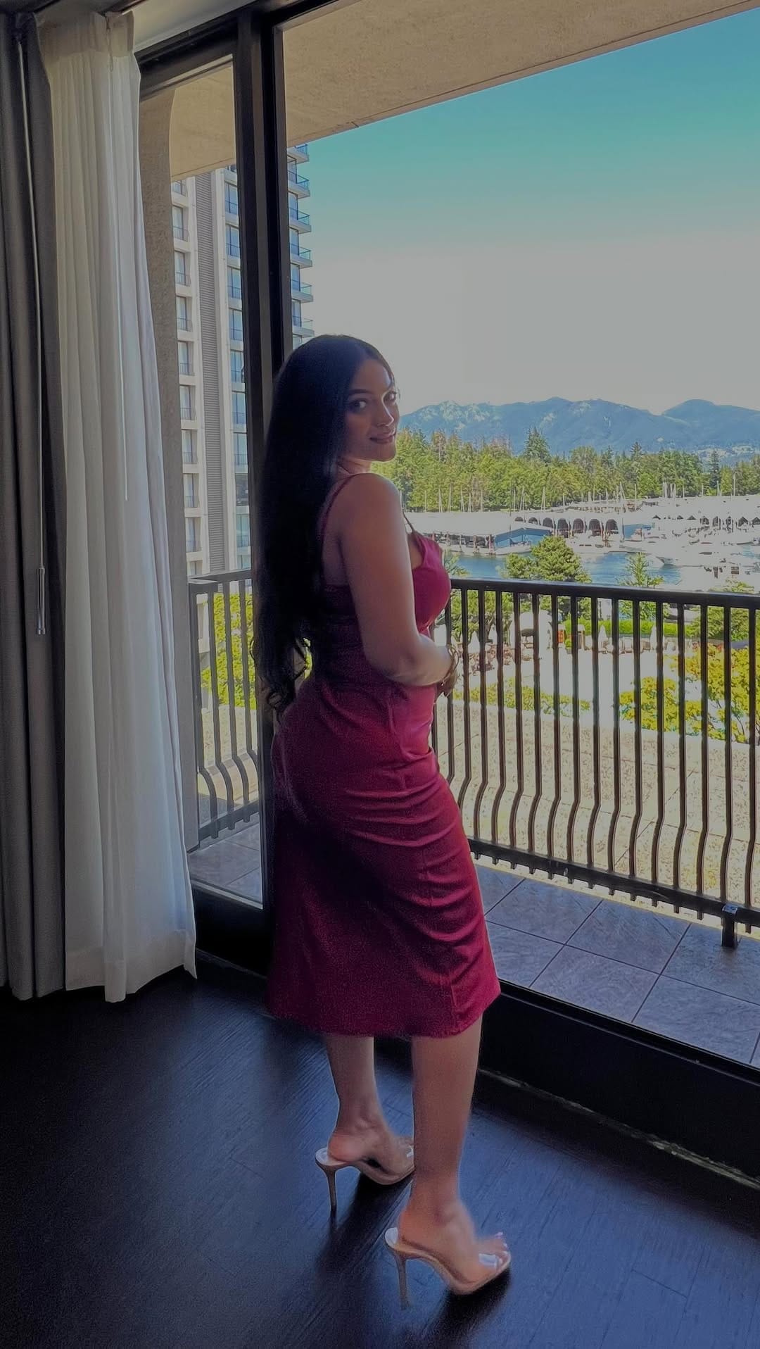 Post 9 by Rukhsar | YVR 🇨🇦 | Lifestyle & Beauty on Instagram (video)
