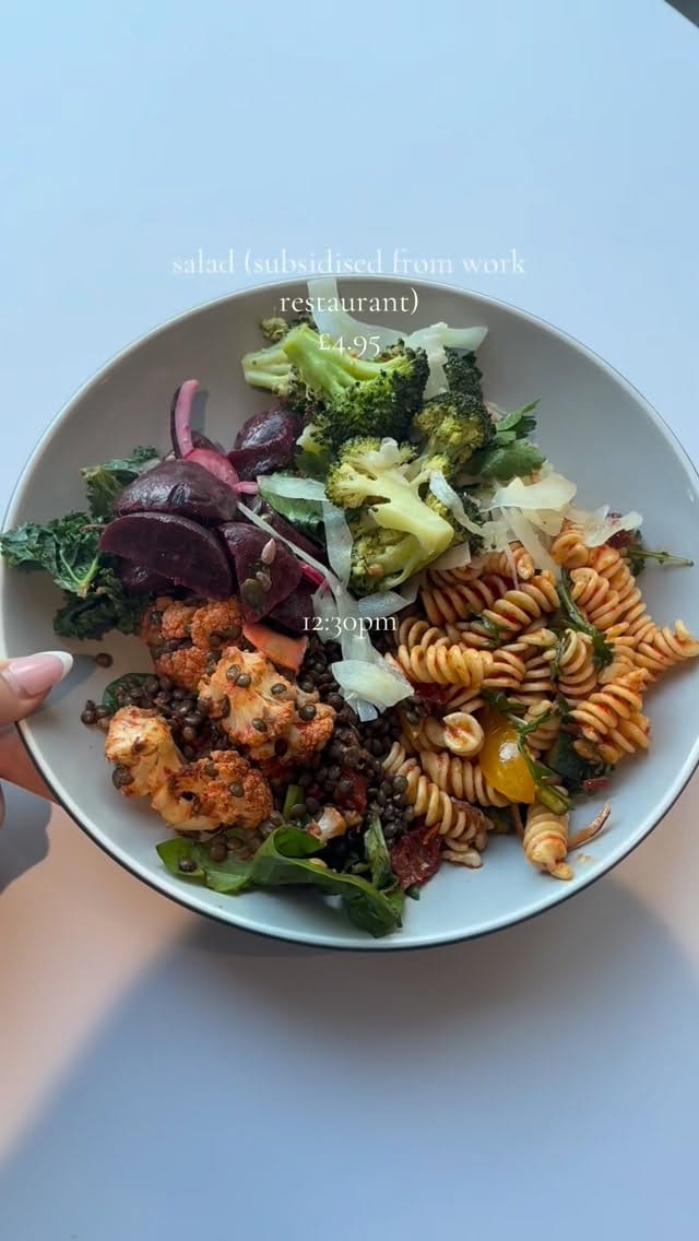 Post 2 by @ella_mfitness on Instagram (video)