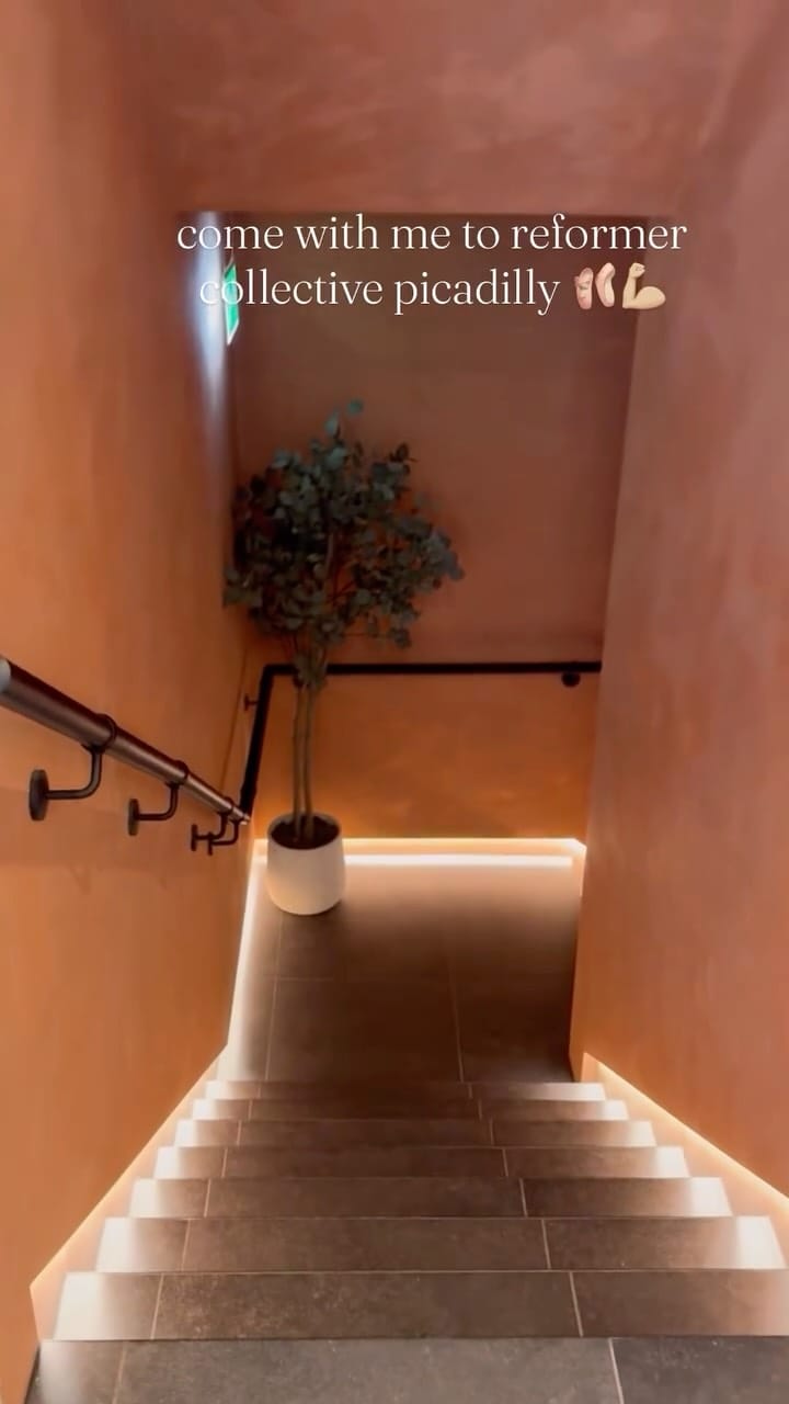 Post 1 by Reformer Collective LDN on Instagram (video)