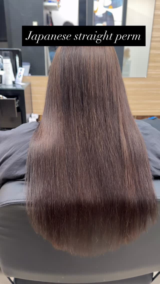 Post 7 by Montreal Beauty Salon IdealNature on Instagram (video)