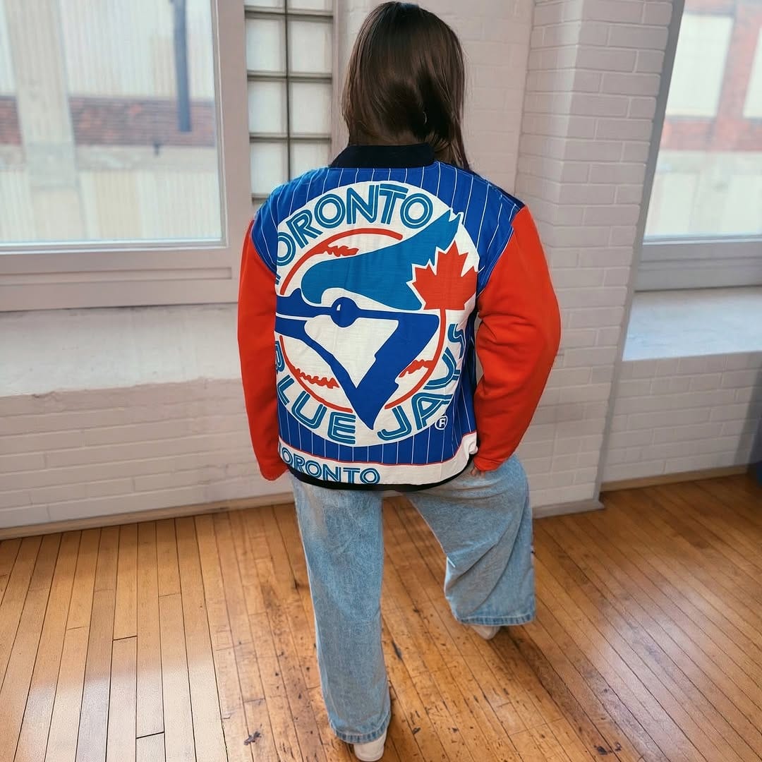 Post 6 by GOAT Vintage on Instagram (image)