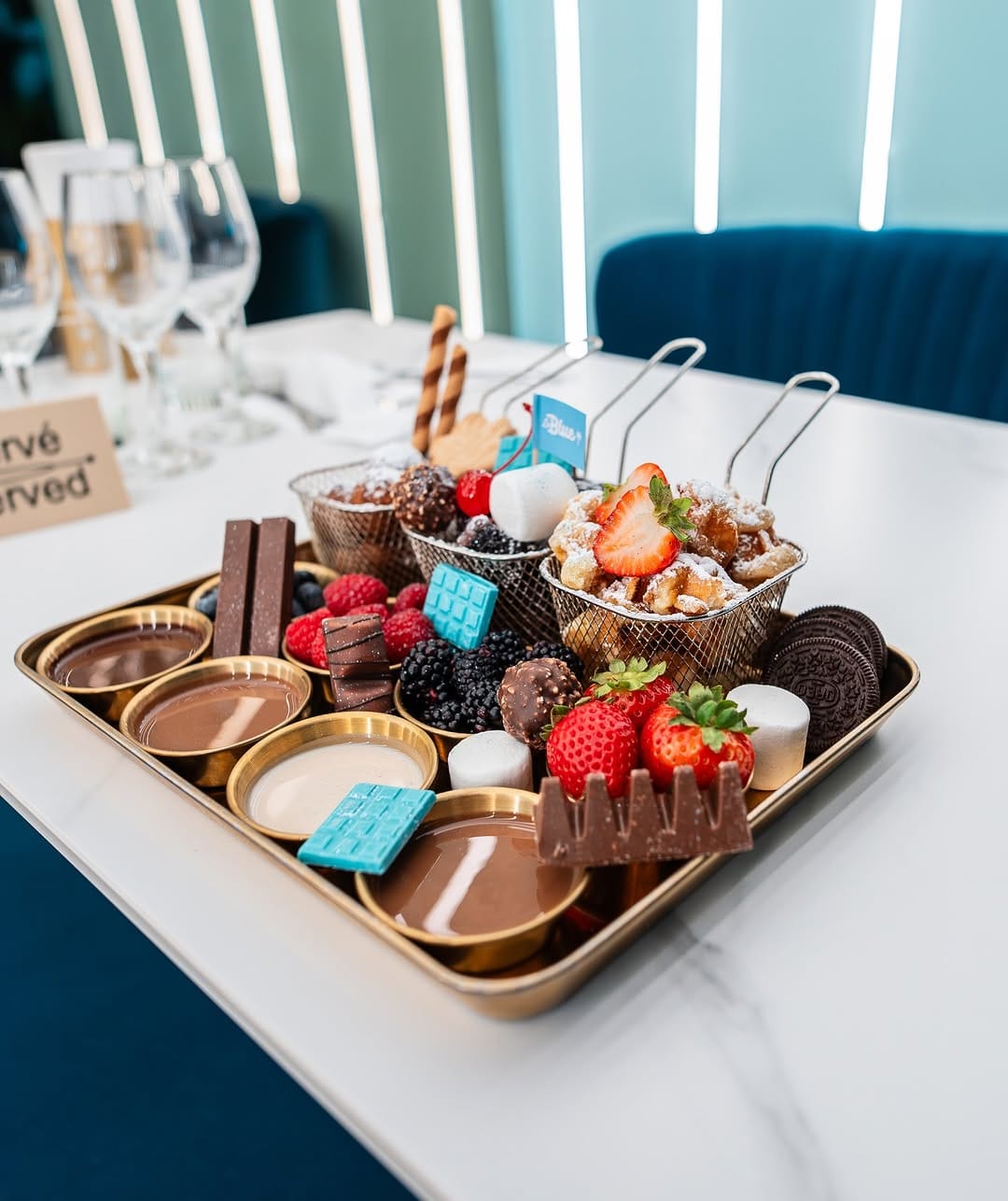 Post 1 by Le Blue resto & desserts on Instagram (image)