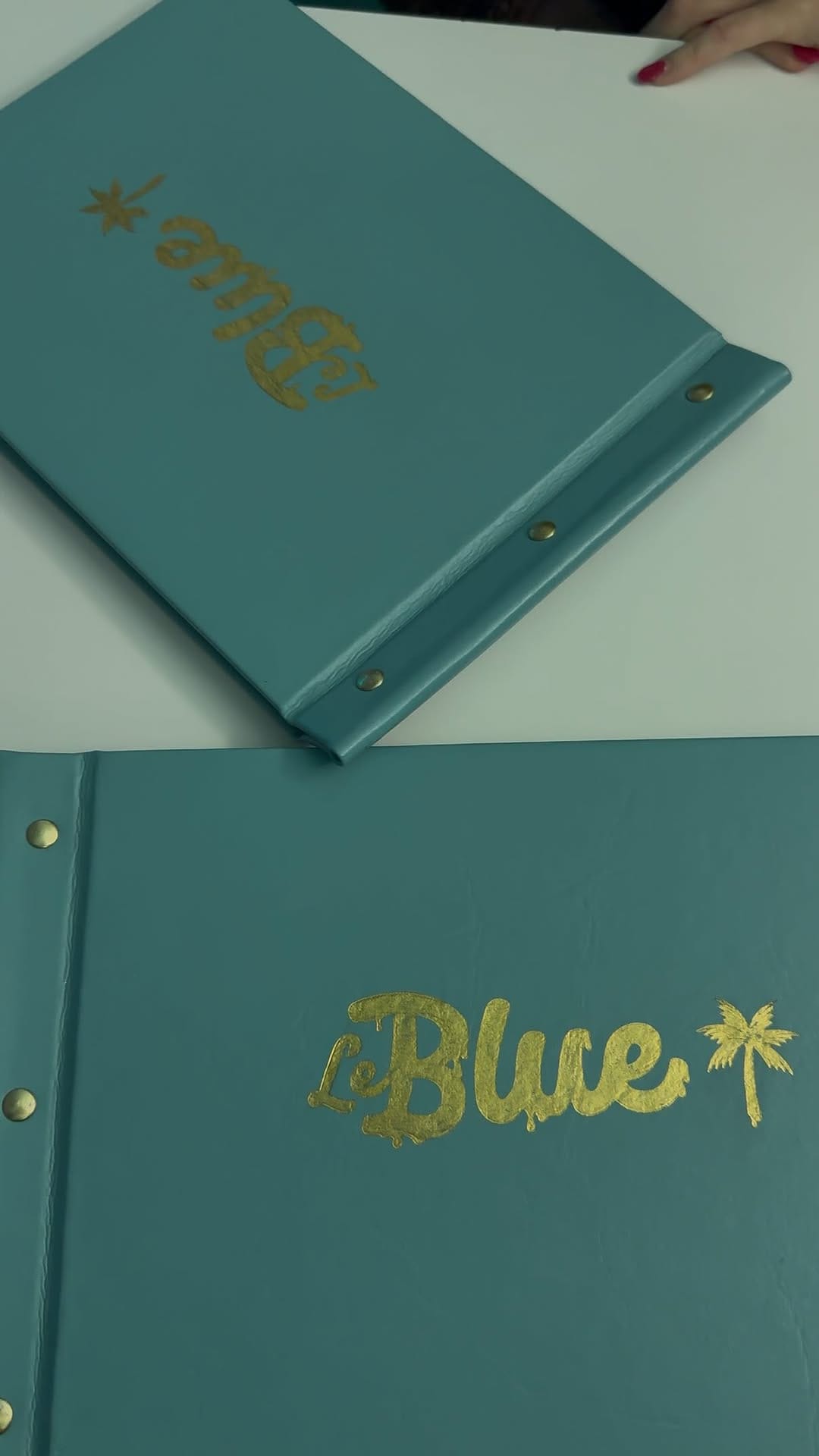 Post 8 by Le Blue resto & desserts on Instagram (video)