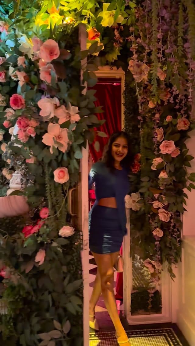 Post 8 by Joohi Shaik on Instagram (video)