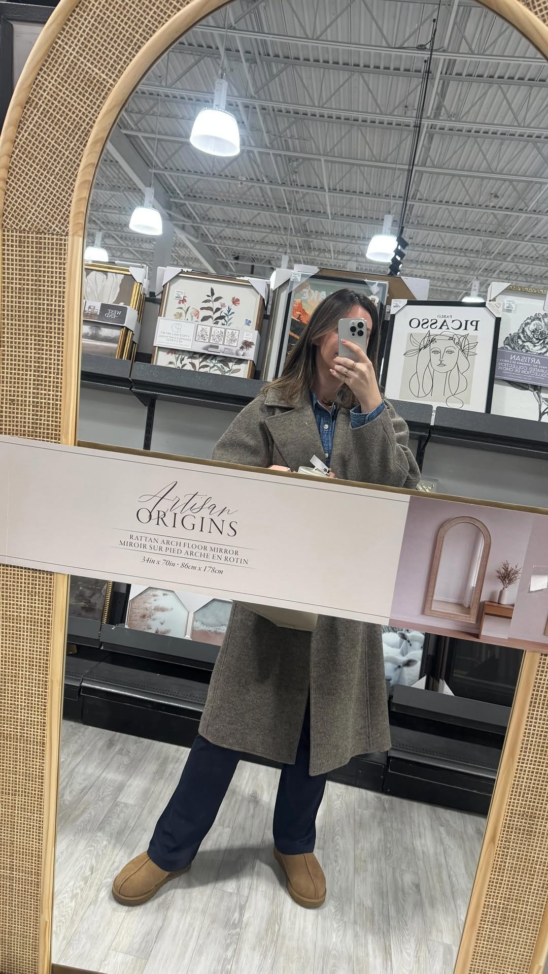 Post 6 by Lindsay | The People’s Influencer on Instagram (video)